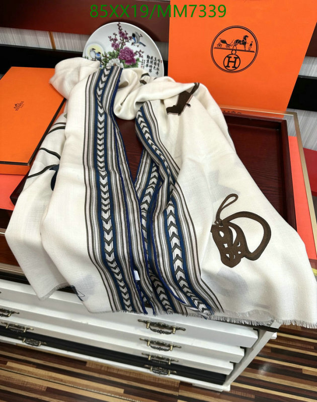 Hermes-Scarf Code: MM7339 $: 85USD