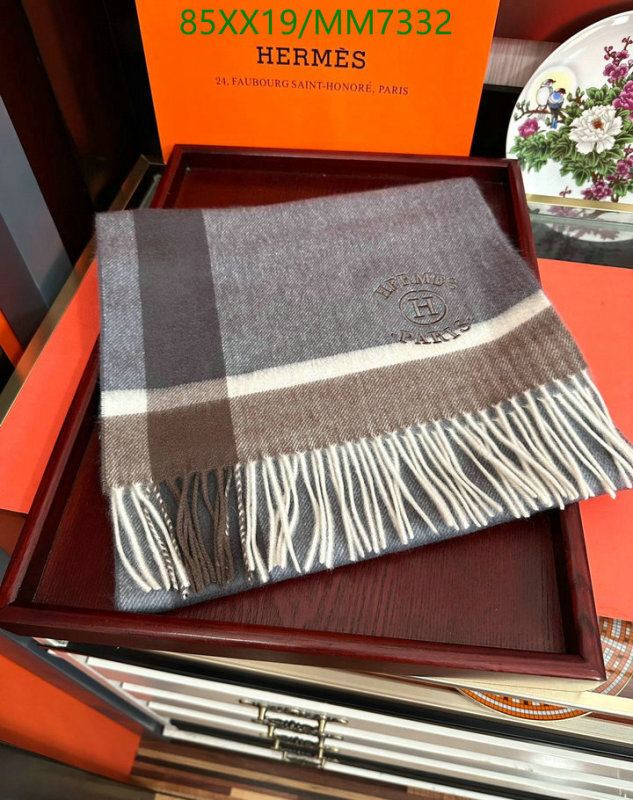 Hermes-Scarf Code: MM7332 $: 85USD