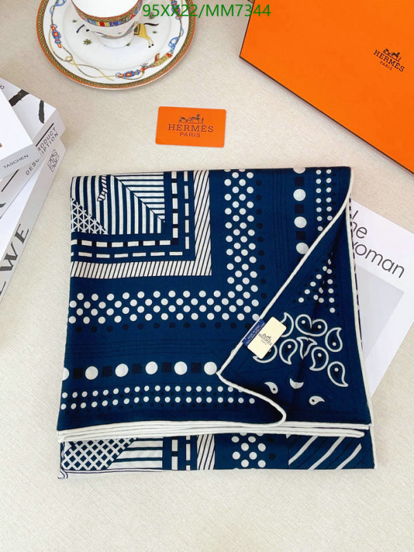 Hermes-Scarf Code: MM7344 $: 95USD