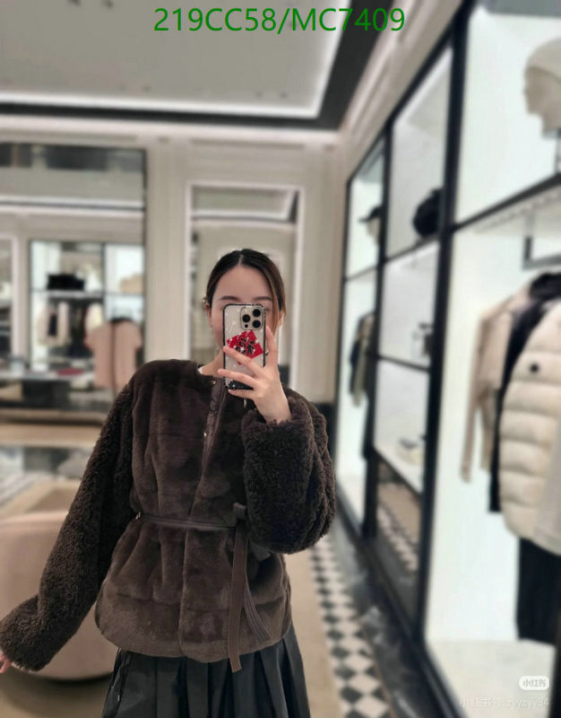 Moncler-Down jacket Women Code: MC7409 $: 219USD