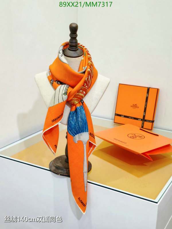 Hermes-Scarf Code: MM7317 $: 89USD