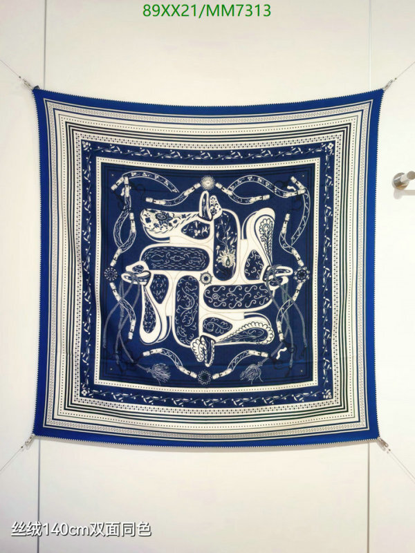 Hermes-Scarf Code: MM7313 $: 89USD