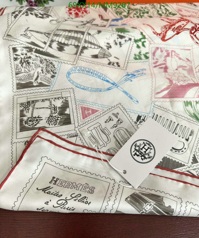 Hermes-Scarf Code: MM9287 $: 69USD