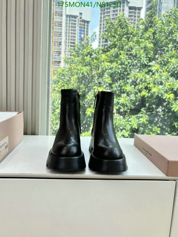 Boots-Women Shoes Code: NS1250 $: 175USD