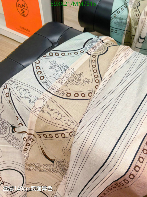 Hermes-Scarf Code: MM7315 $: 89USD