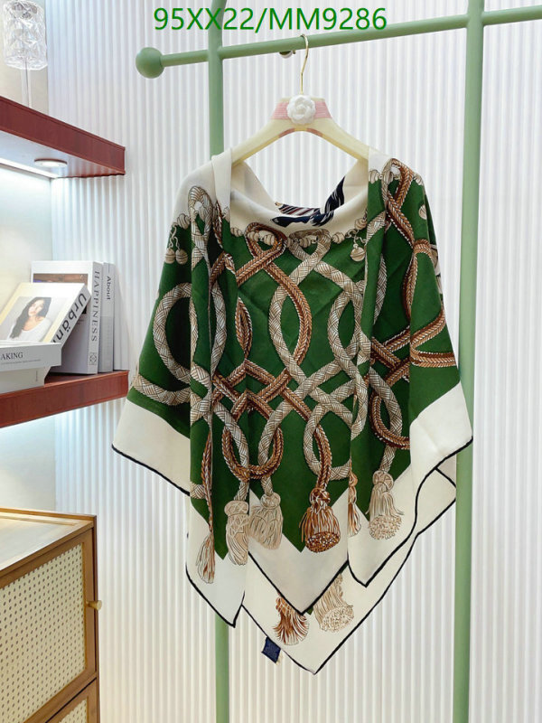 Hermes-Scarf Code: MM9286 $: 95USD