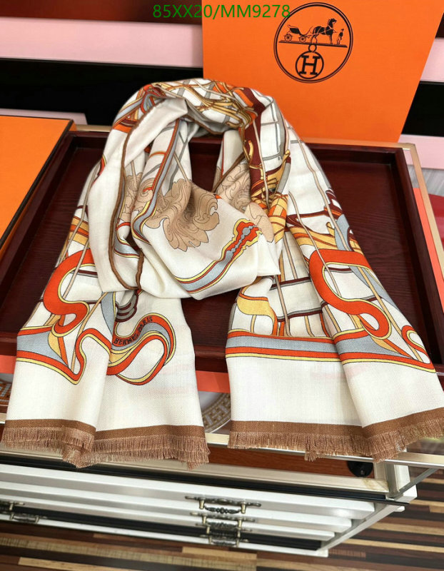 Hermes-Scarf Code: MM9278 $: 85USD