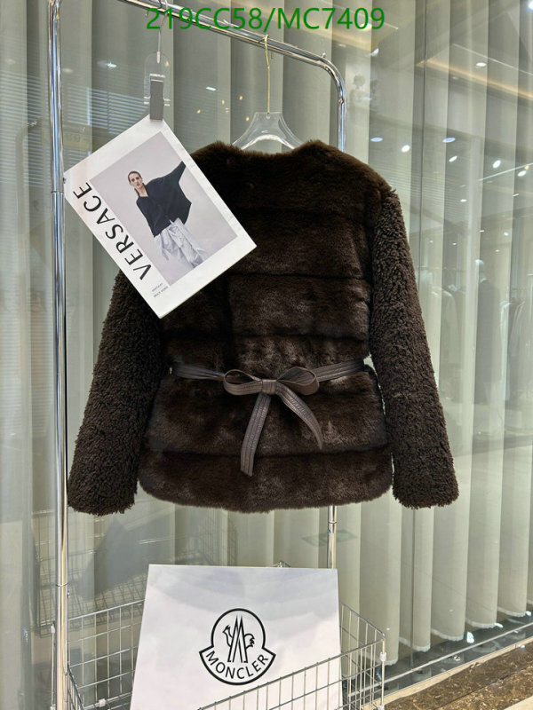 Moncler-Down jacket Women Code: MC7409 $: 219USD