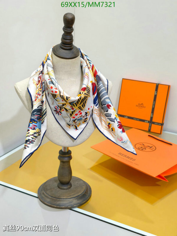 Hermes-Scarf Code: MM7321 $: 69USD