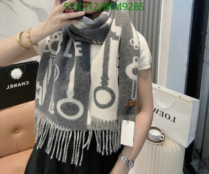 Hermes-Scarf Code: MM9285 $: 59USD