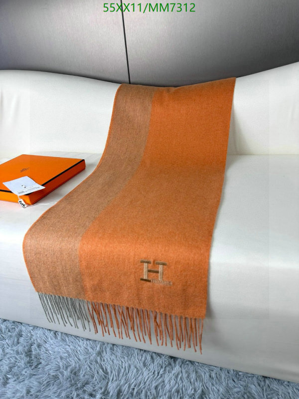 Hermes-Scarf Code: MM7312 $: 55USD