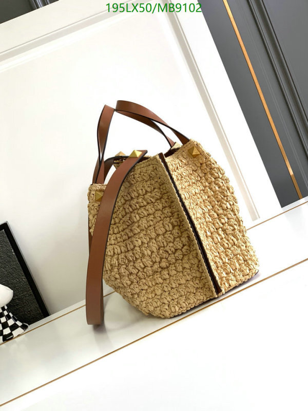 Valentino-Bag-4A Quality Code: MB9102 $: 195USD