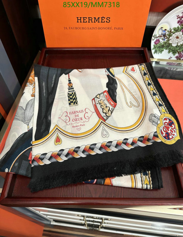Hermes-Scarf Code: MM7318 $: 85USD