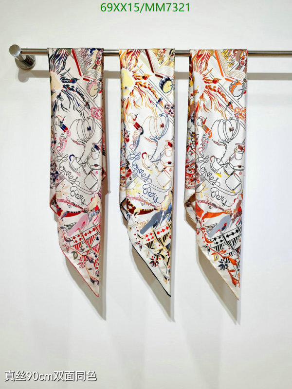 Hermes-Scarf Code: MM7321 $: 69USD