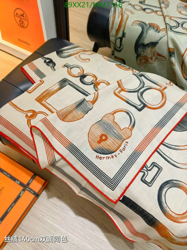 Hermes-Scarf Code: MM7316 $: 89USD