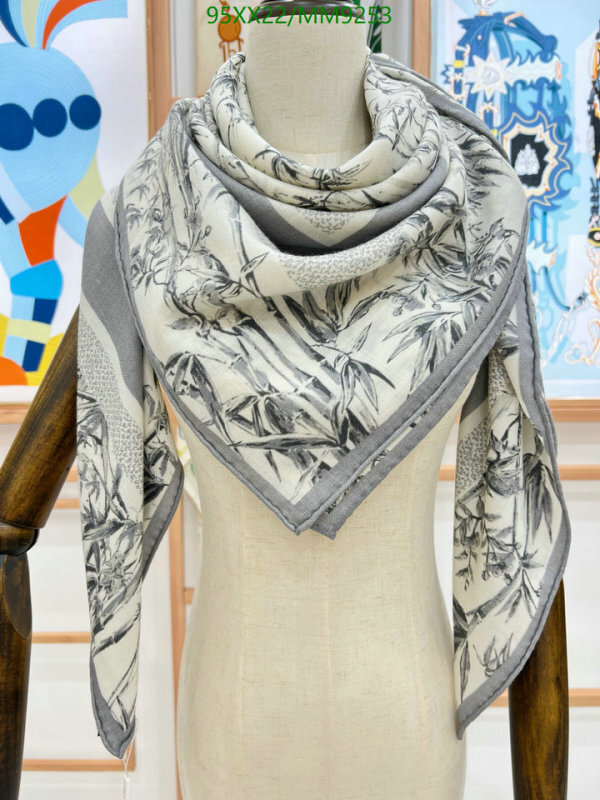Dior-Scarf Code: MM9253 $: 95USD