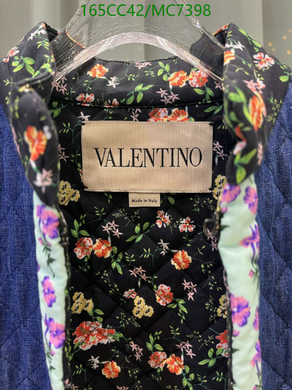Valentino-Down jacket Women Code: MC7398 $: 165USD
