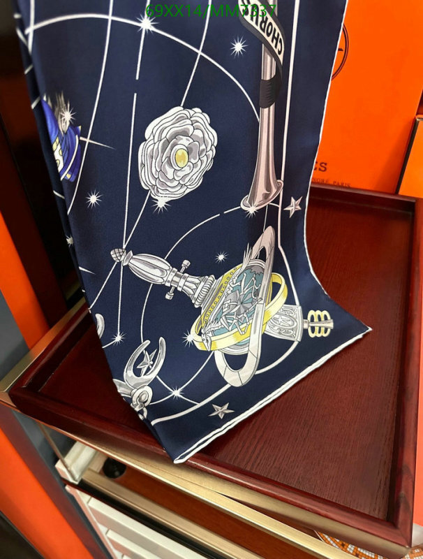 Hermes-Scarf Code: MM7337 $: 69USD