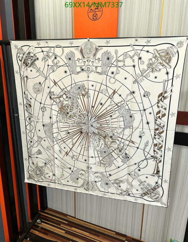 Hermes-Scarf Code: MM7337 $: 69USD