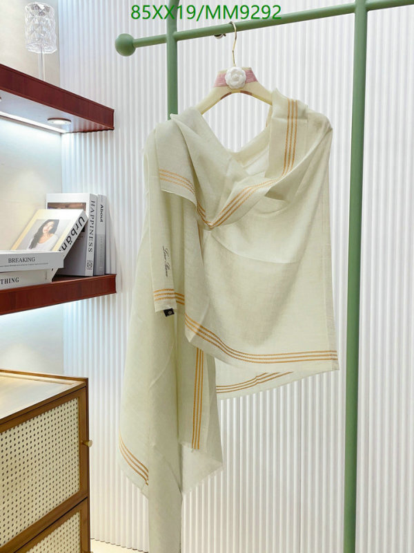 Loro Piana-Scarf Code: MM9292 $: 85USD
