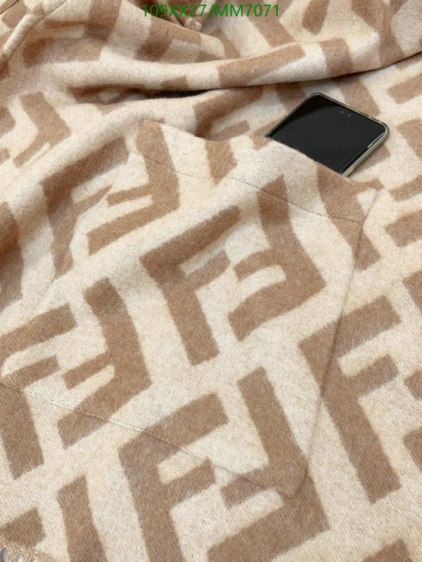 Fendi-Scarf Code: MM7071 $: 109USD