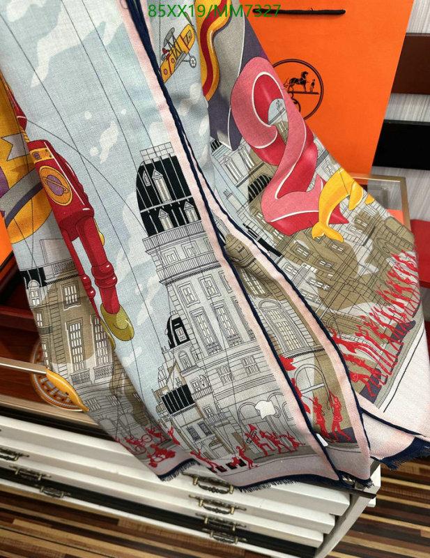 Hermes-Scarf Code: MM7327 $: 85USD