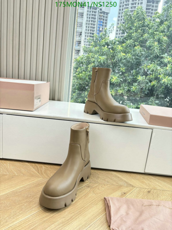 Boots-Women Shoes Code: NS1250 $: 175USD