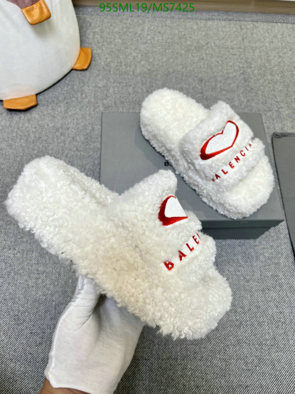 Balenciaga-Women Shoes Code: MS7425 $: 95USD