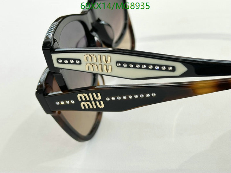 MiuMiu-Glasses Code: MG8935 $: 69USD