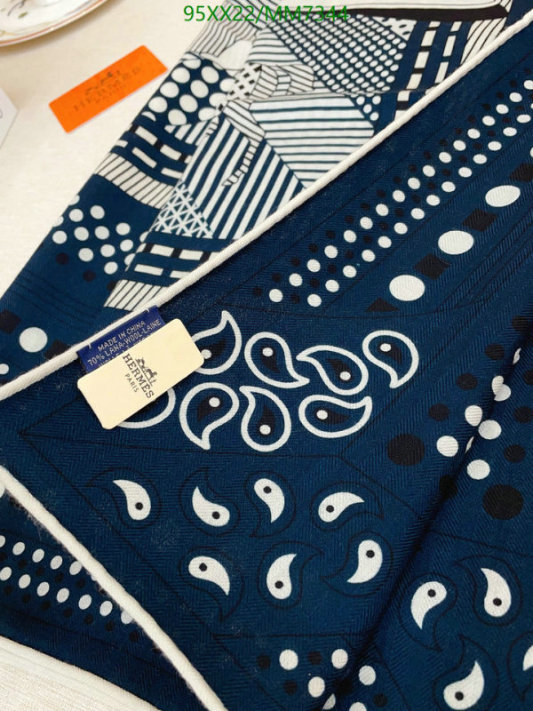 Hermes-Scarf Code: MM7344 $: 95USD