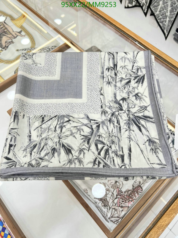 Dior-Scarf Code: MM9253 $: 95USD