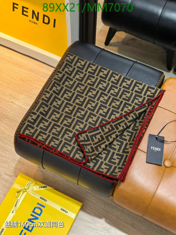 Fendi-Scarf Code: MM7070 $: 89USD