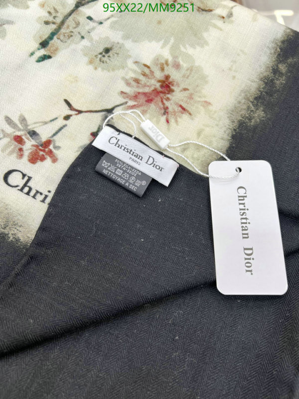 Dior-Scarf Code: MM9251 $: 95USD