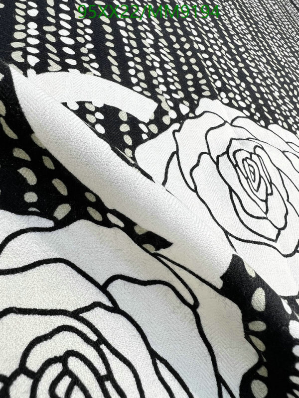 Chanel-Scarf Code: MM9194 $: 95USD