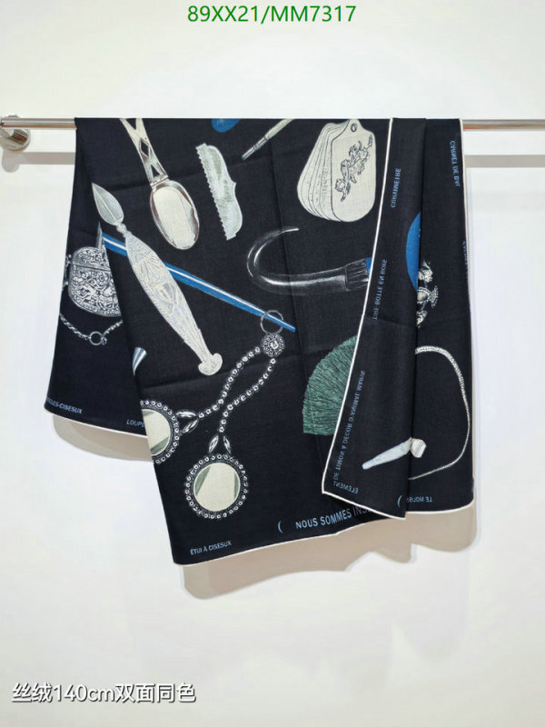 Hermes-Scarf Code: MM7317 $: 89USD