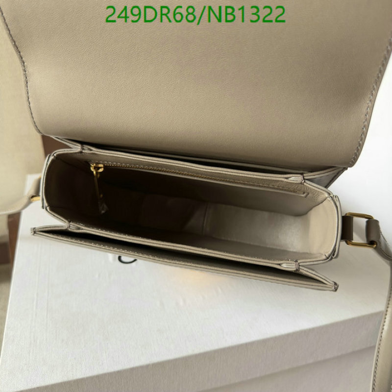 Celine-Bag-Mirror Quality Code: NB1322 $: 249USD