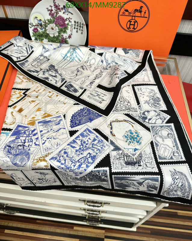 Hermes-Scarf Code: MM9287 $: 69USD