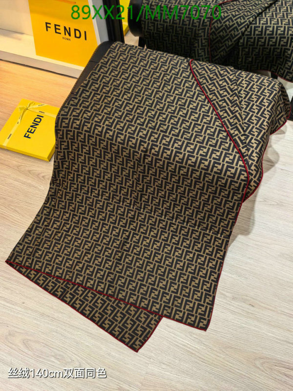Fendi-Scarf Code: MM7070 $: 89USD