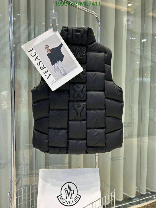 Moncler-Down jacket Women Code: MC7411 $: 199USD