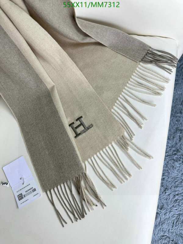 Hermes-Scarf Code: MM7312 $: 55USD
