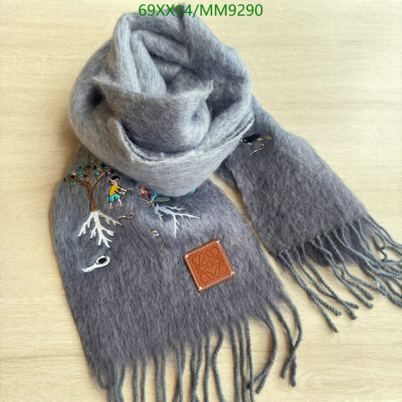 Loewe-Scarf Code: MM9290 $: 69USD