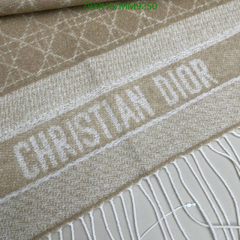 Dior-Scarf Code: MM9250 $: 79USD