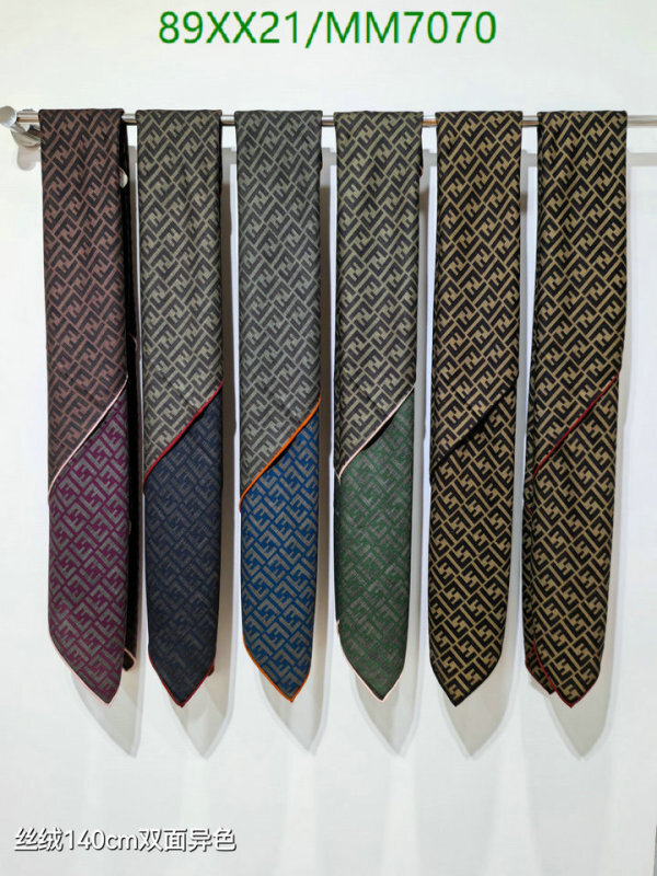 Fendi-Scarf Code: MM7070 $: 89USD