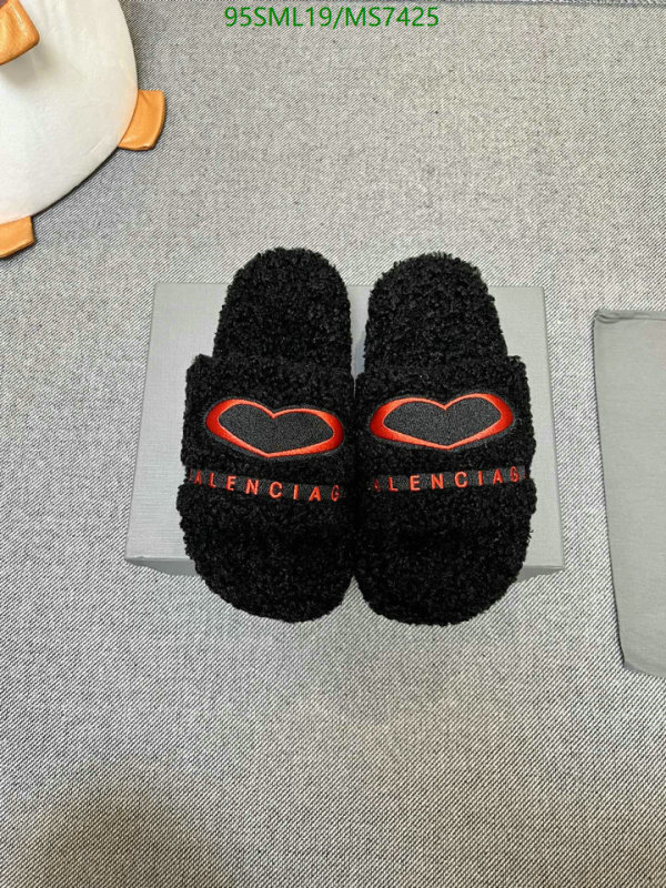 Balenciaga-Women Shoes Code: MS7425 $: 95USD