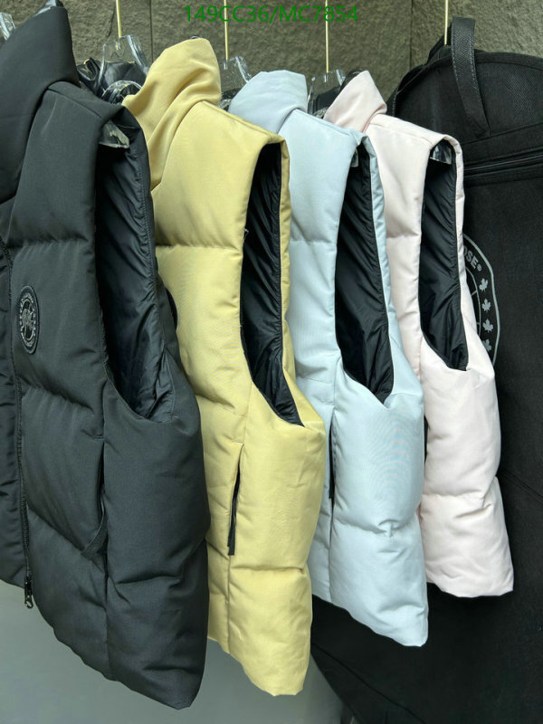 Canada Goose-Down jacket Women Code: MC7854 $: 149USD