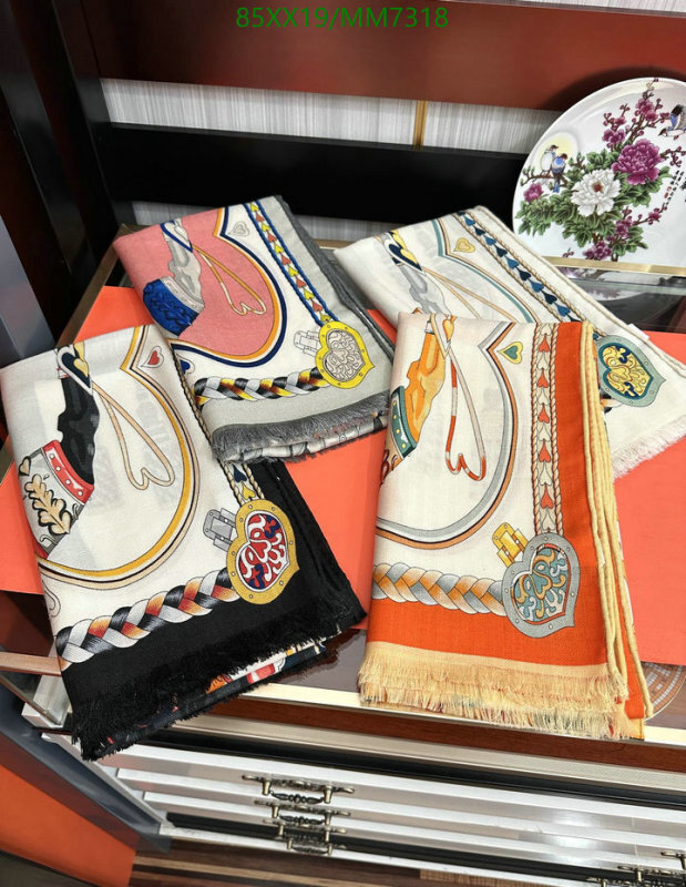 Hermes-Scarf Code: MM7318 $: 85USD