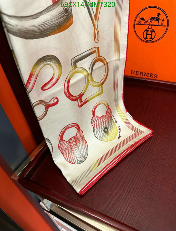 Hermes-Scarf Code: MM7320 $: 69USD