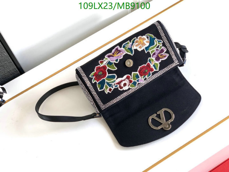 Valentino-Bag-4A Quality Code: MB9100 $: 109USD