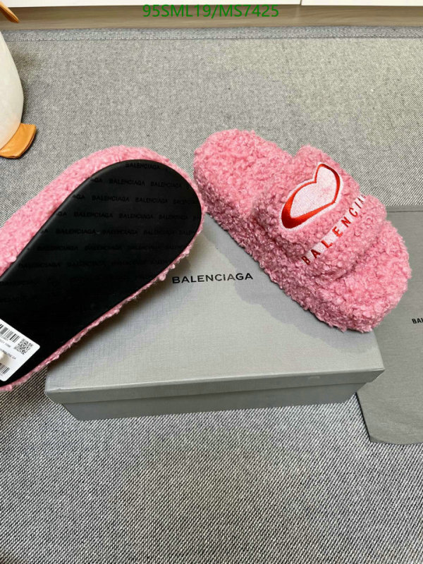 Balenciaga-Women Shoes Code: MS7425 $: 95USD