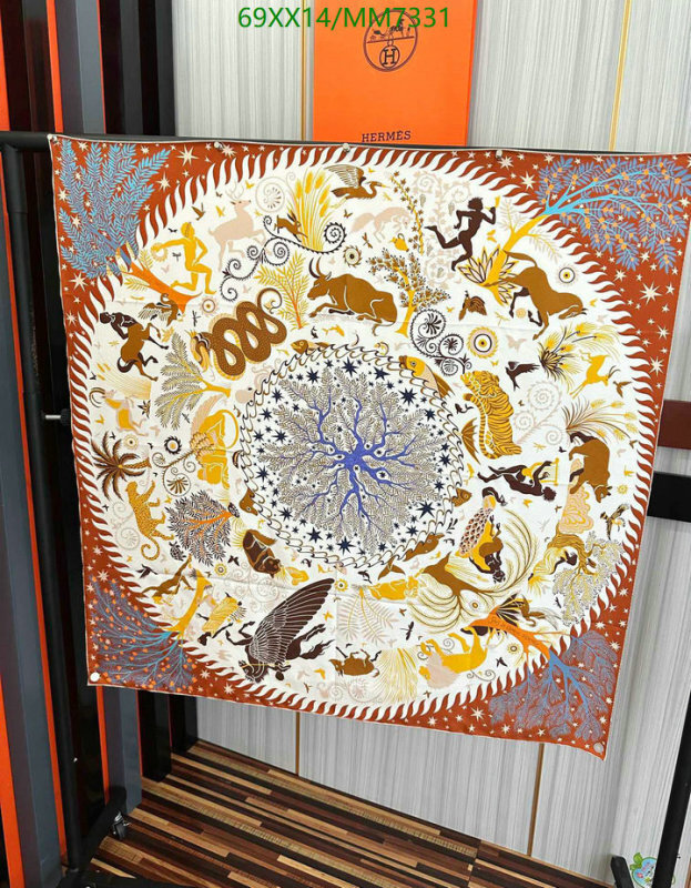 Hermes-Scarf Code: MM7331 $: 69USD